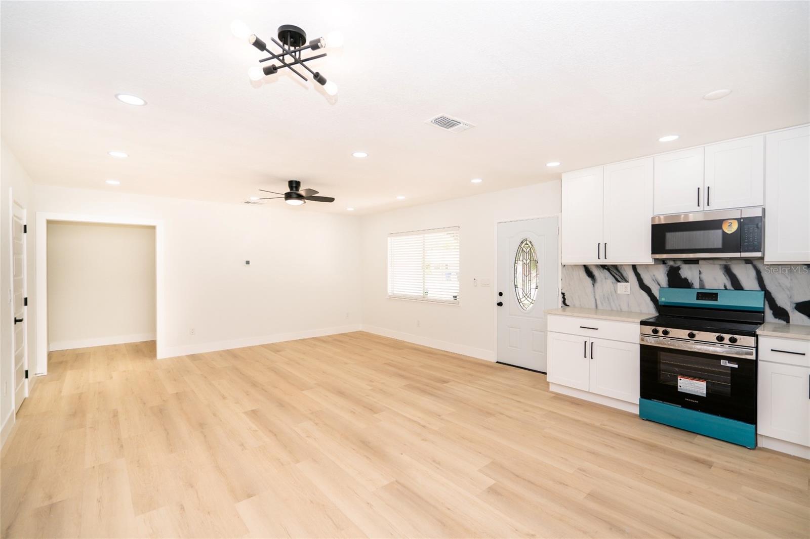 6218 N 43RD ST, TAMPA, FL — photo 8