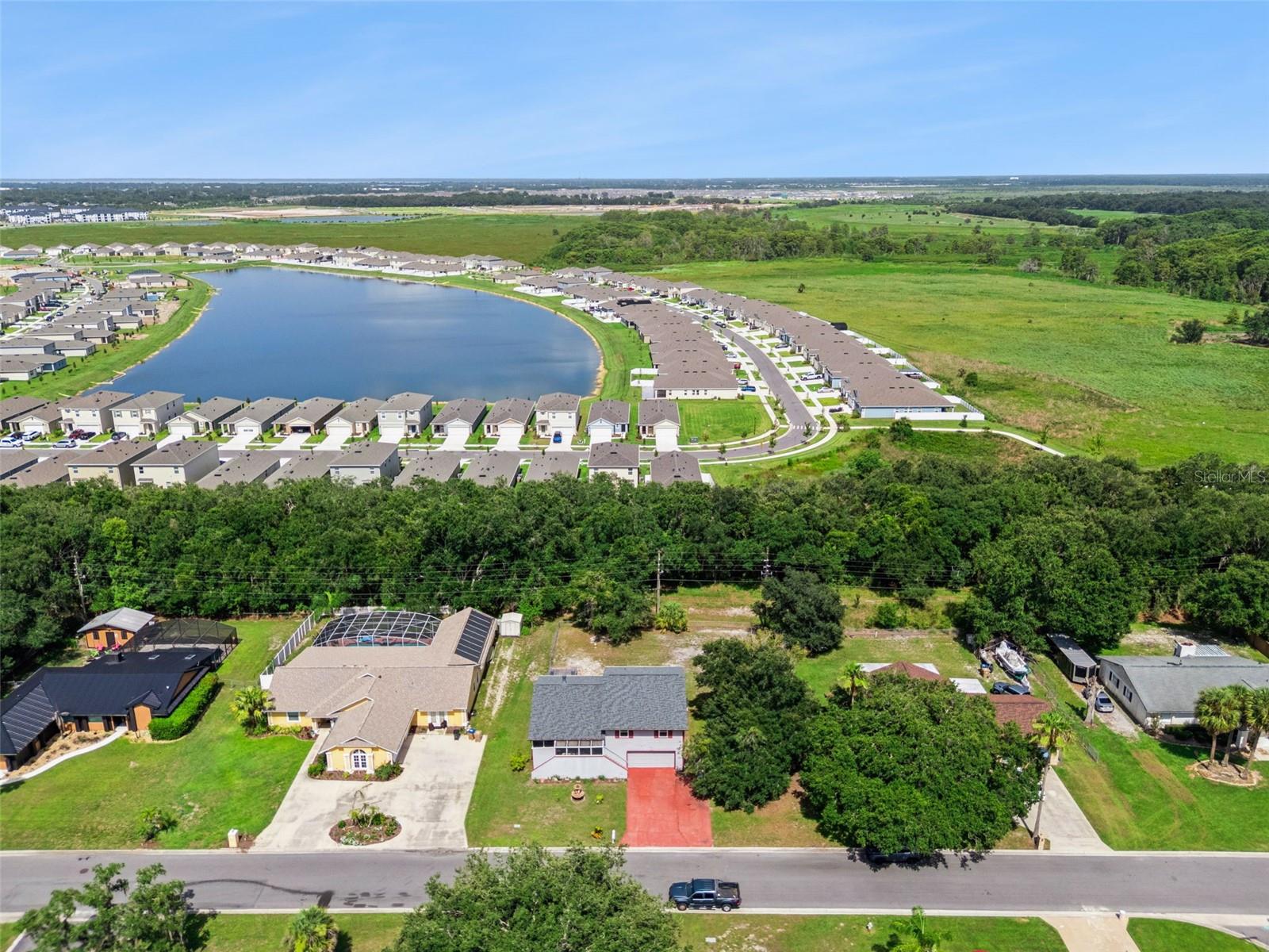 1869 KINGS POINT BLVD, KISSIMMEE, FL — photo 37