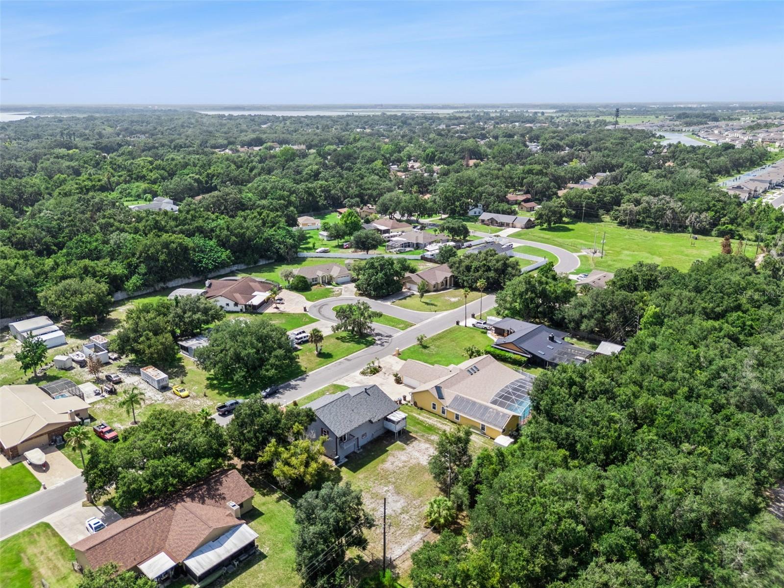 1869 KINGS POINT BLVD, KISSIMMEE, FL — photo 42
