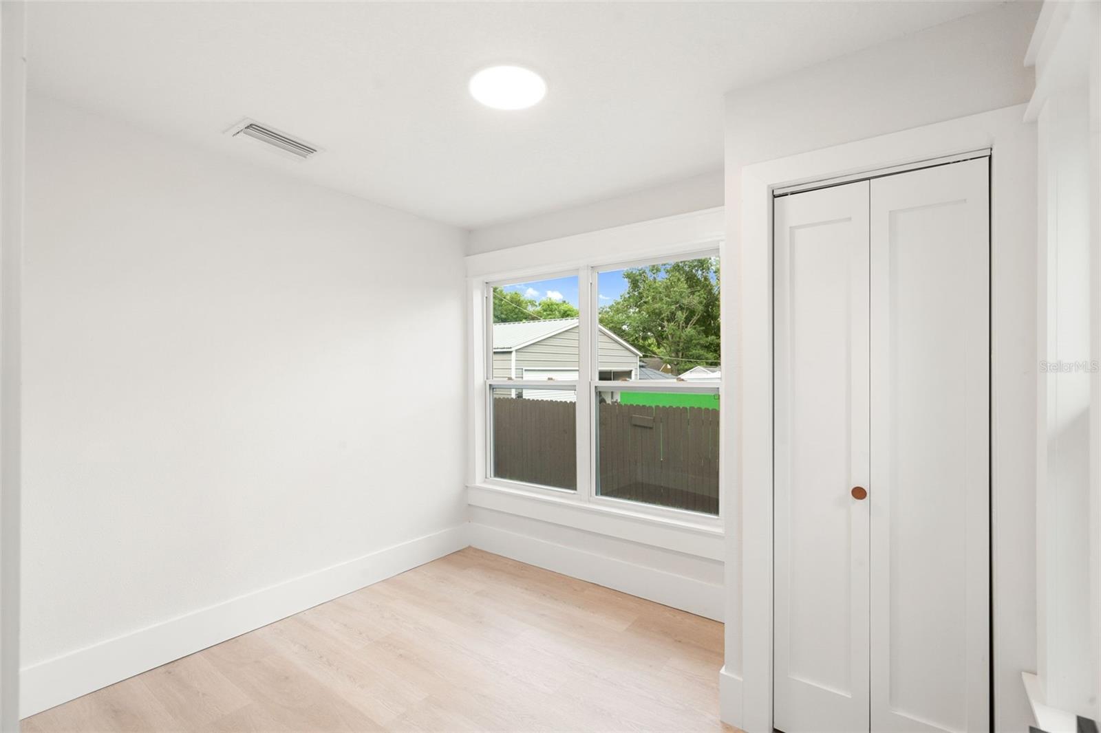 6005 N ORANGE BLOSSOM AVE, TAMPA, FL — photo 25