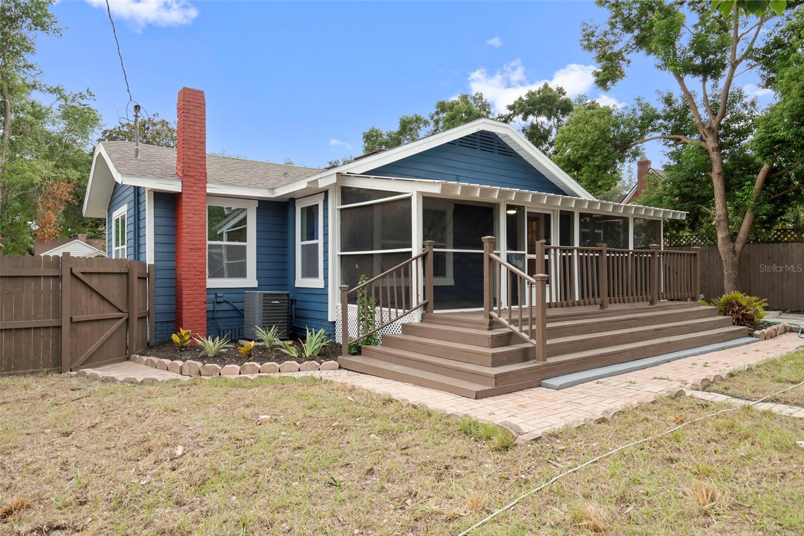 6005 N ORANGE BLOSSOM AVE, TAMPA, FL — photo 38