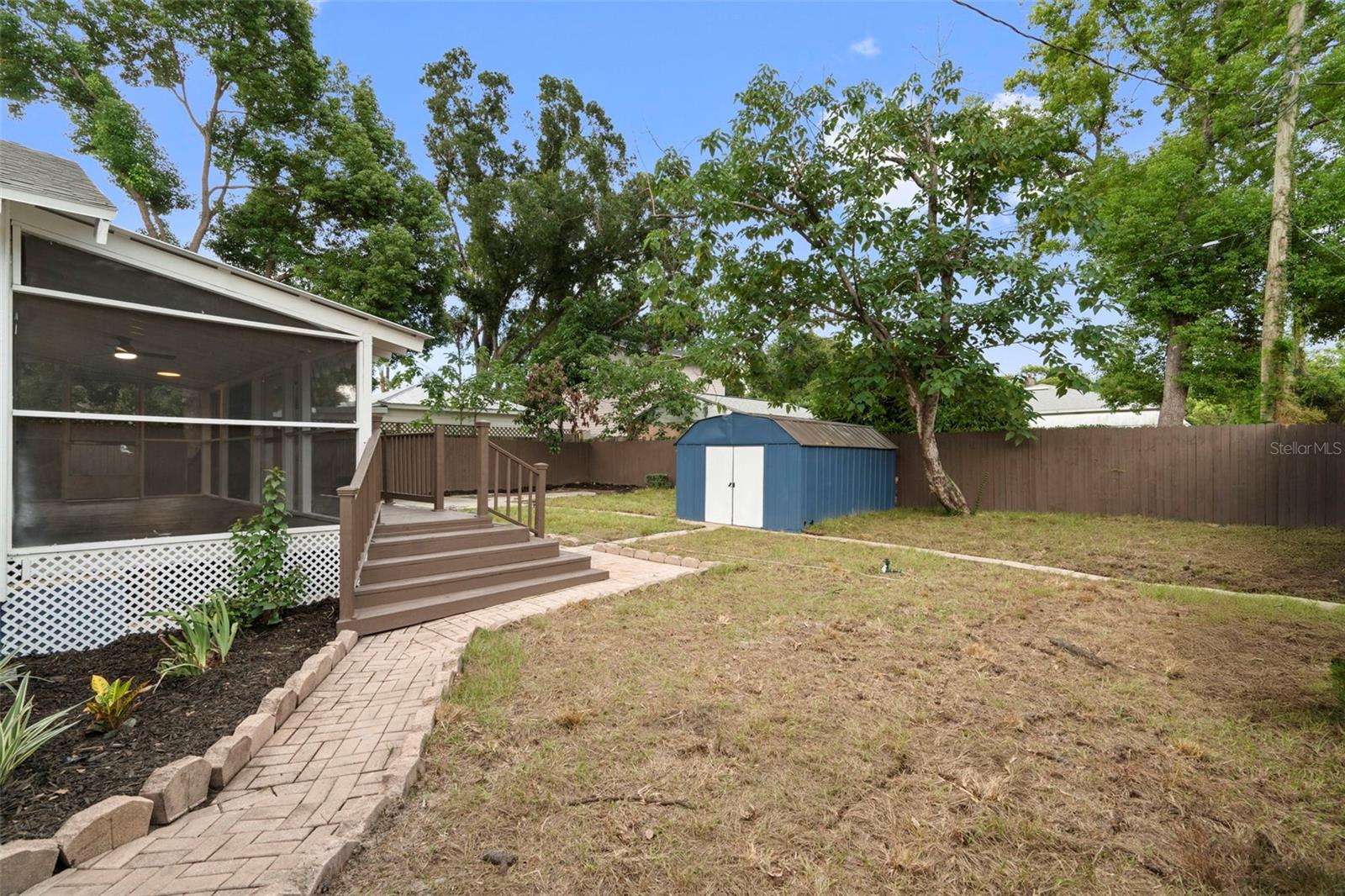 6005 N ORANGE BLOSSOM AVE, TAMPA, FL — photo 39