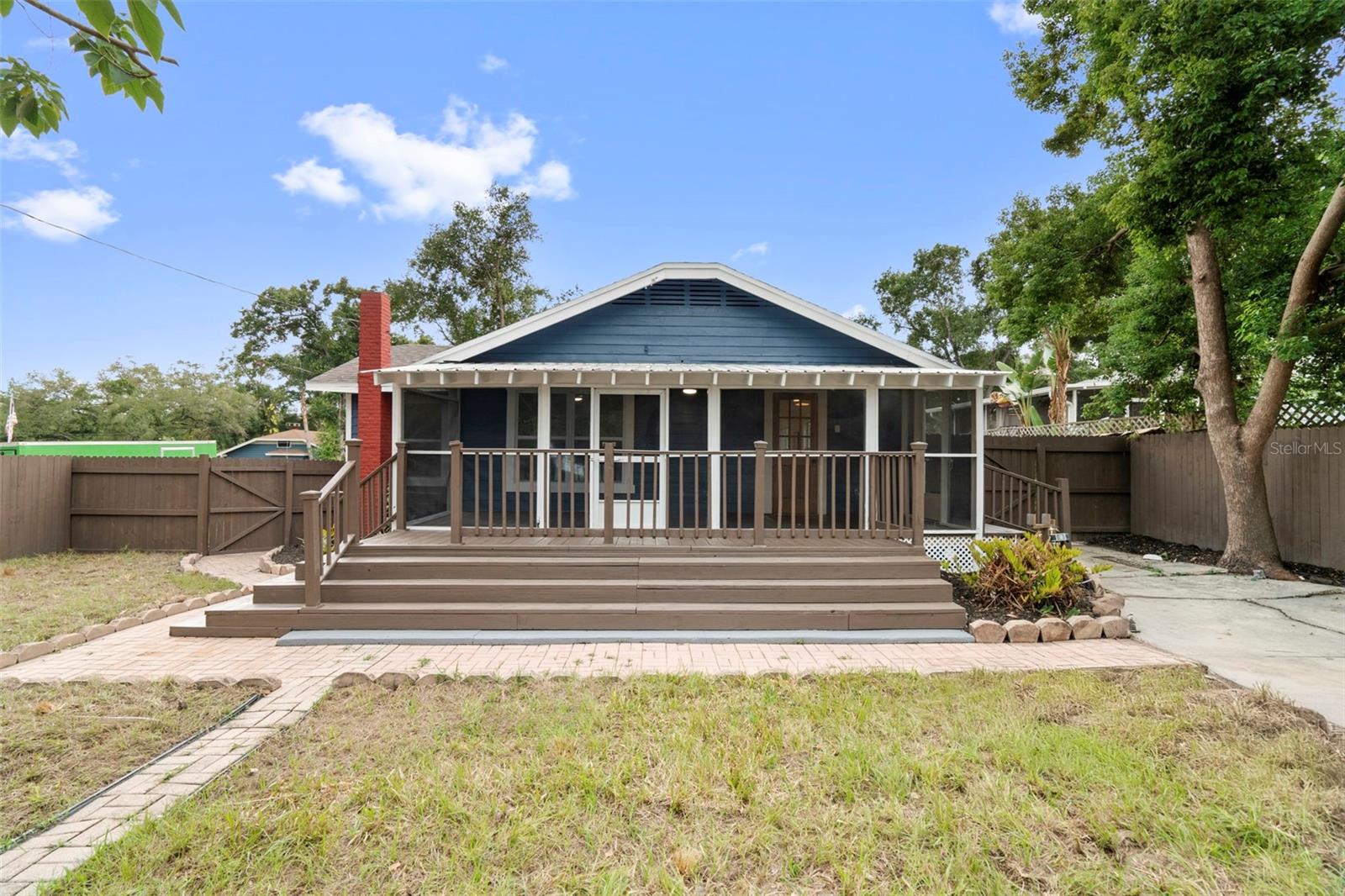 6005 N ORANGE BLOSSOM AVE, TAMPA, FL — photo 40