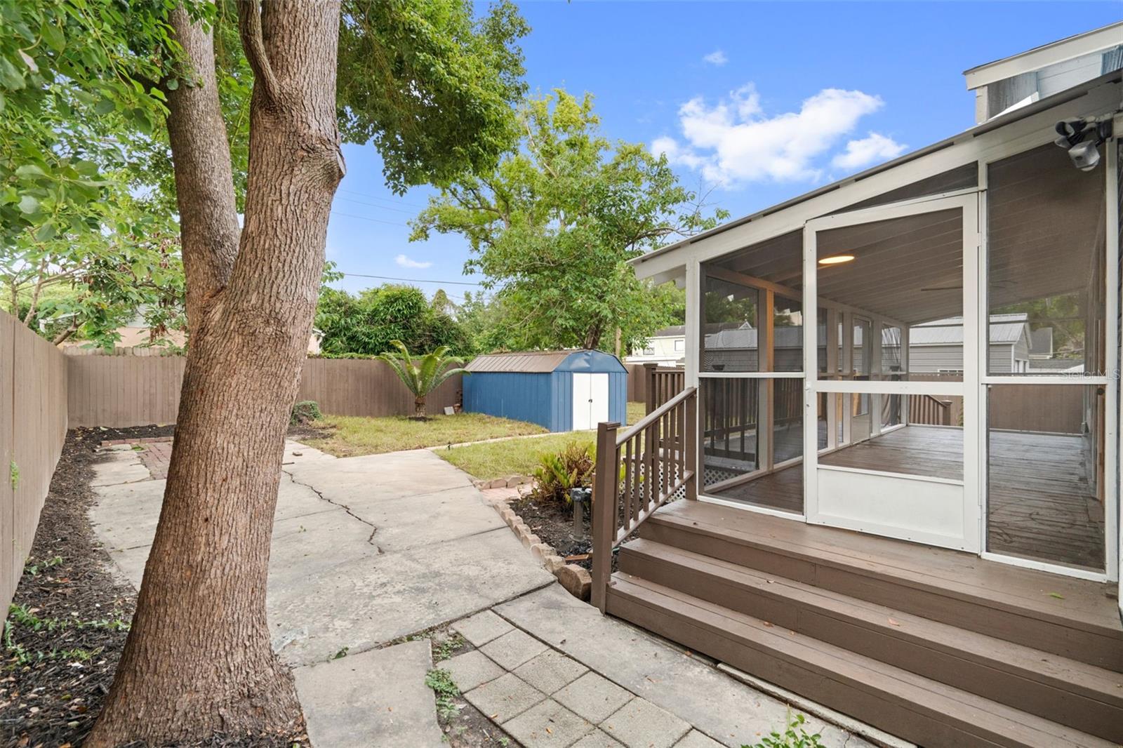 6005 N ORANGE BLOSSOM AVE, TAMPA, FL — photo 42