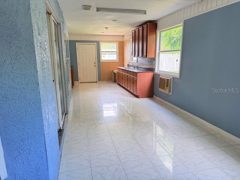12721 N OLA AVE, TAMPA, FL — photo 9