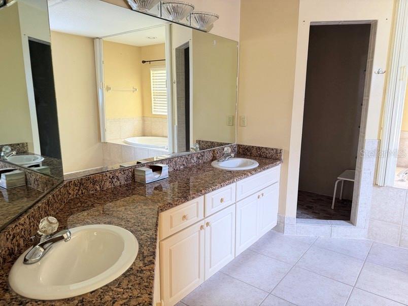 12721 N OLA AVE, TAMPA, FL — photo 12