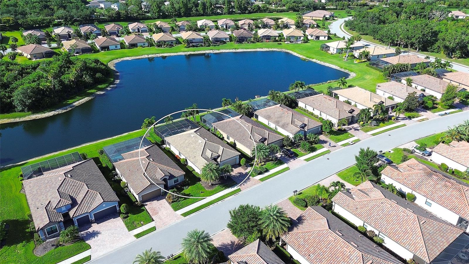 7130 QUIET CREEK DR, BRADENTON, FL — photo 2