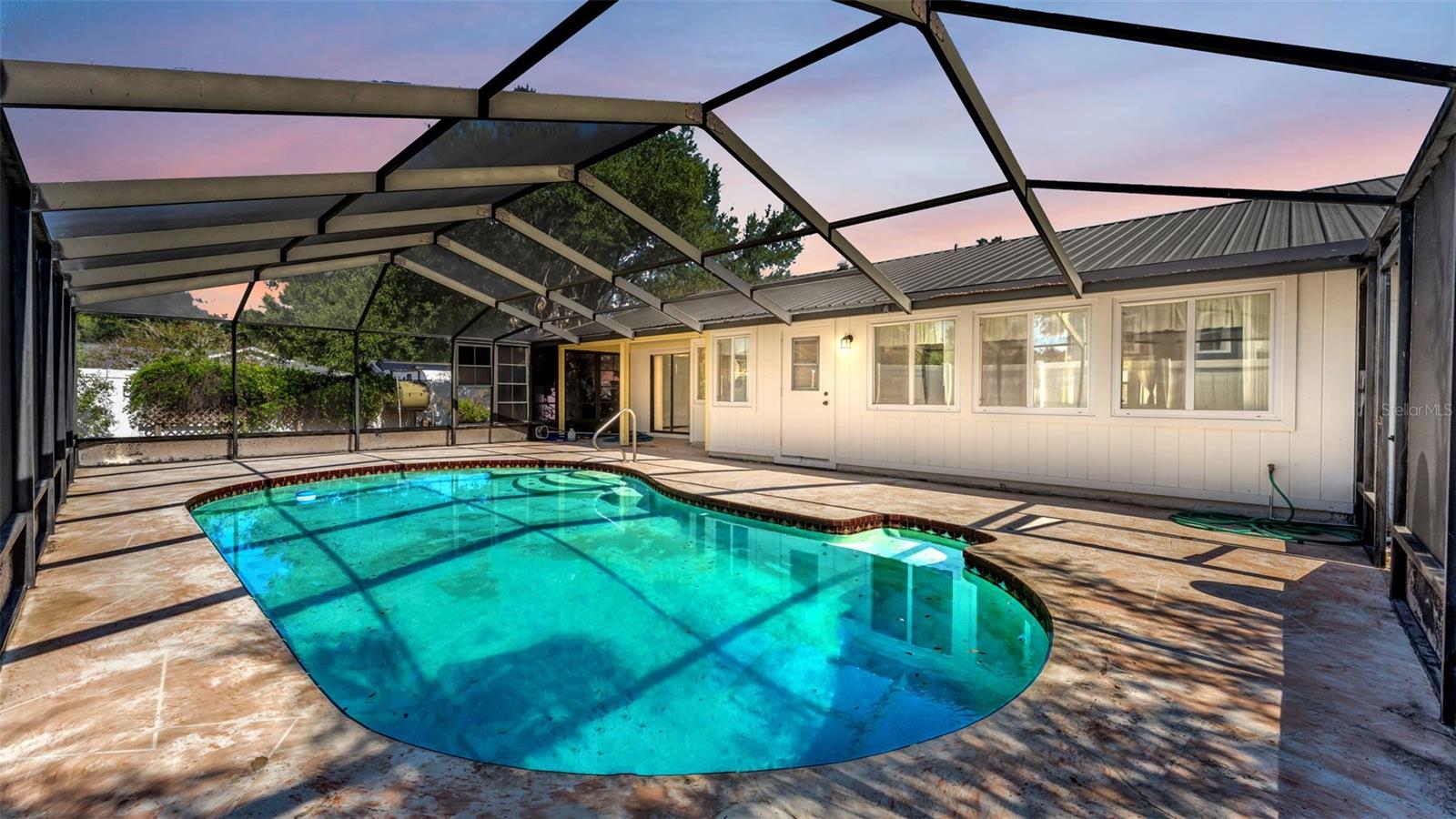 601 FIELDSTONE DR, BRANDON, FL — photo 2