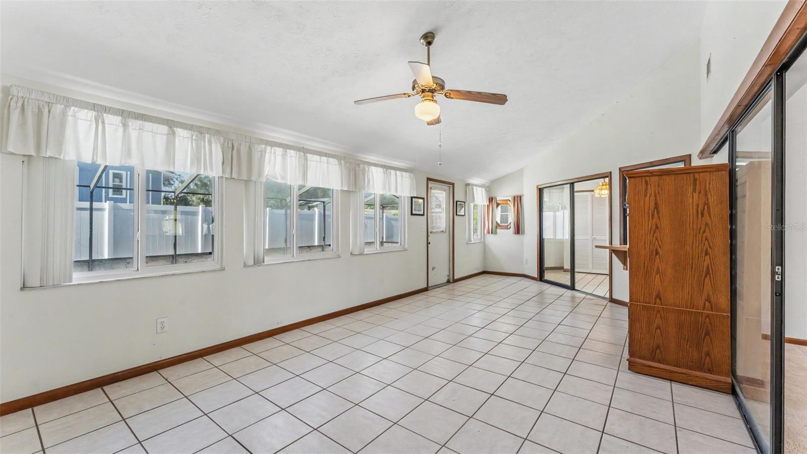601 FIELDSTONE DR, BRANDON, FL — photo 17