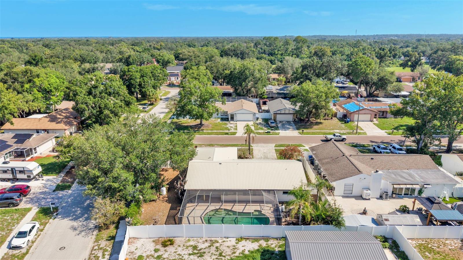601 FIELDSTONE DR, BRANDON, FL — photo 49