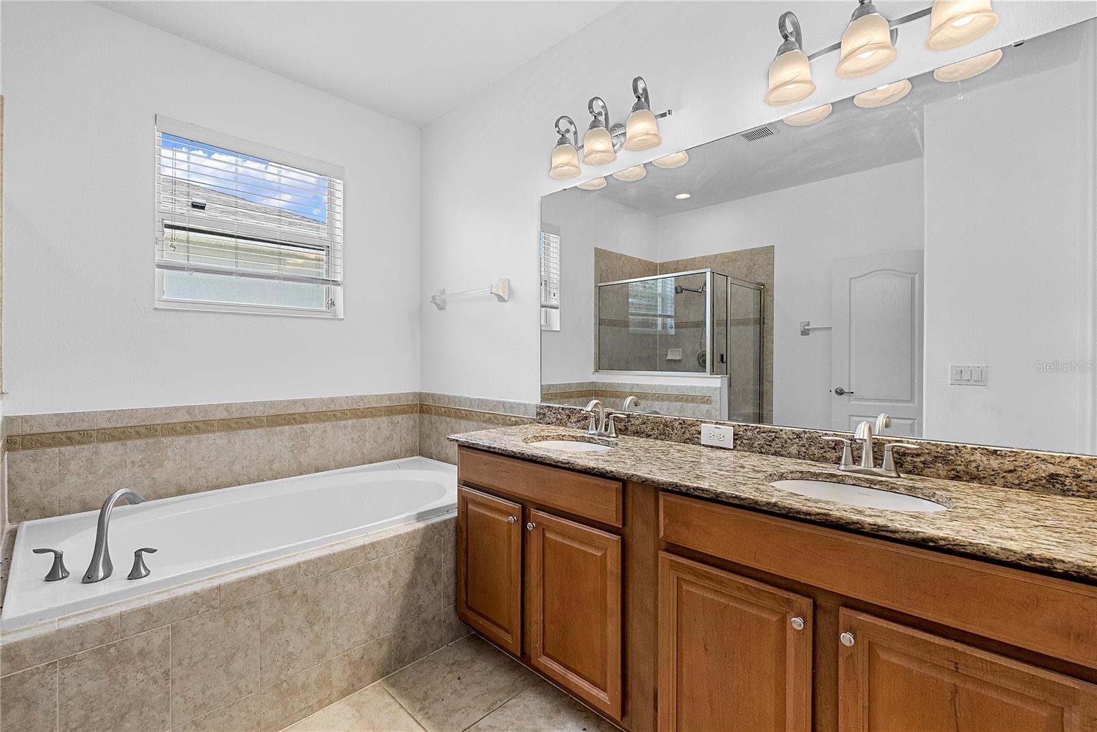 2336 CROSSTON CIR, ORLANDO, FL — photo 18