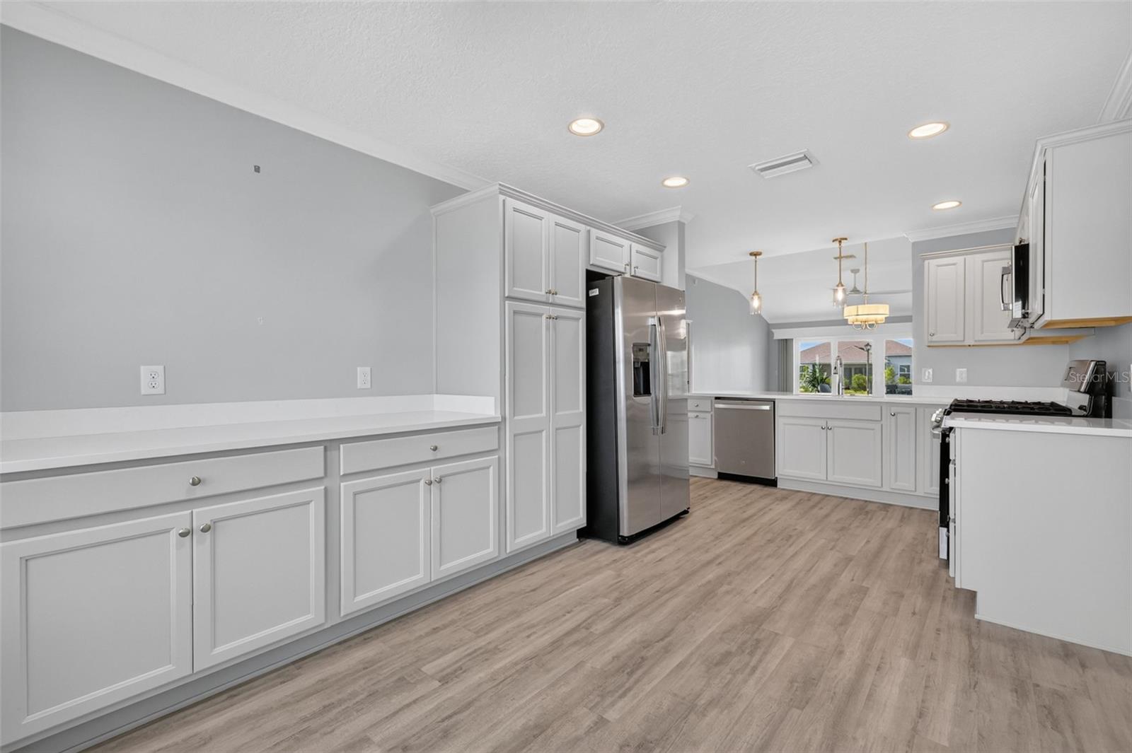 1742 JAMES GRAY ST, THE VILLAGES, FL — photo 9