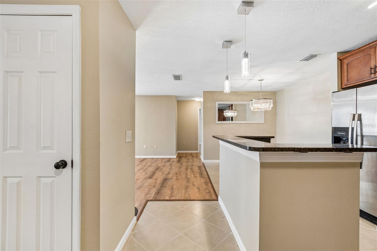 9481 HIGHLAND OAK DR #814, TAMPA, FL — photo 7