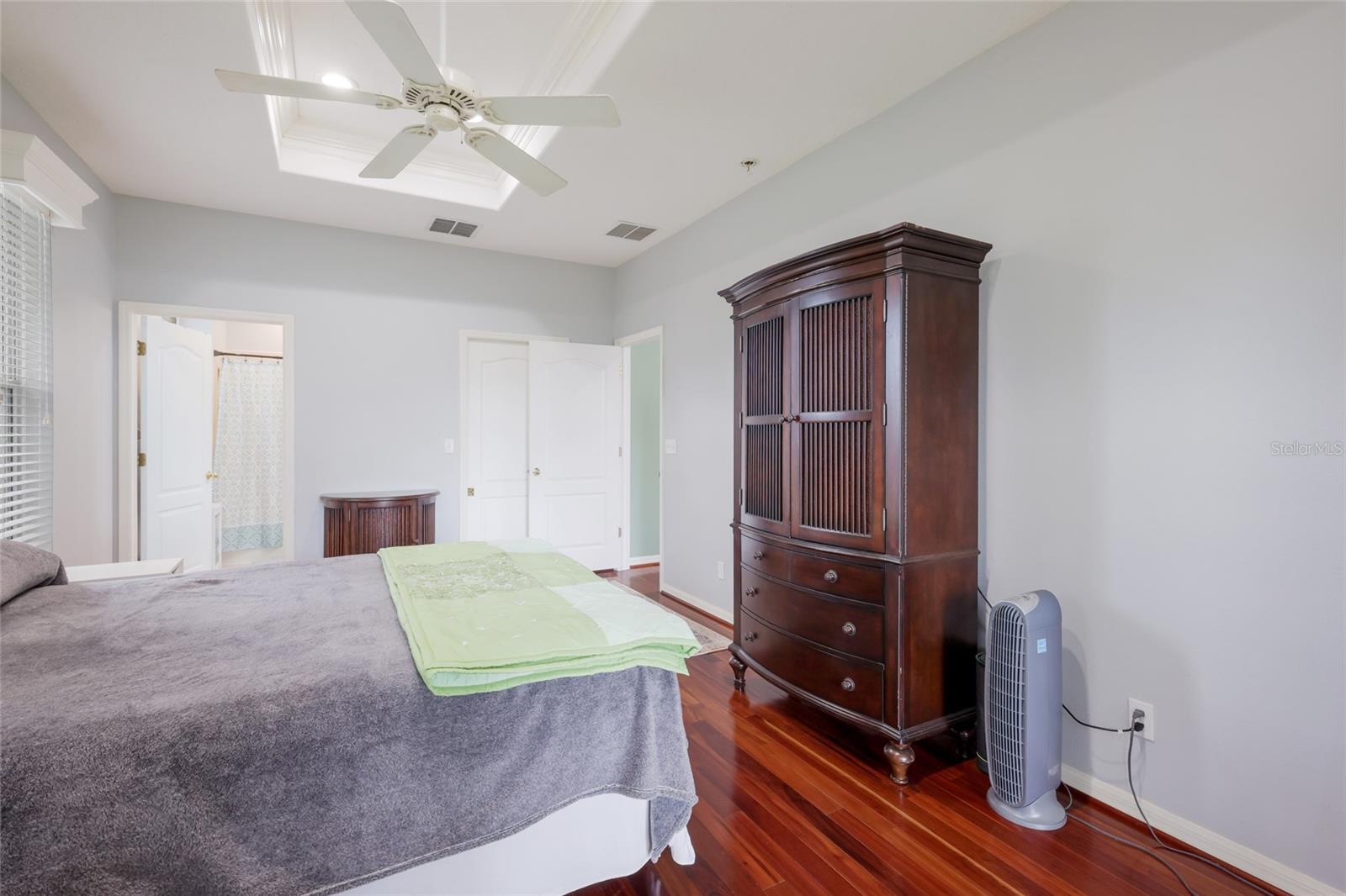645 PINE ST, SAFETY HARBOR, FL — photo 16