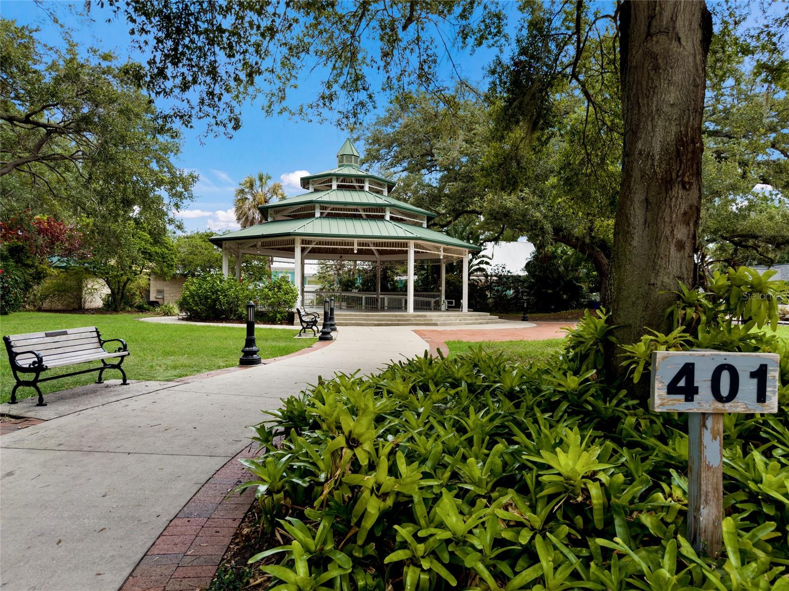 645 PINE ST, SAFETY HARBOR, FL — photo 31