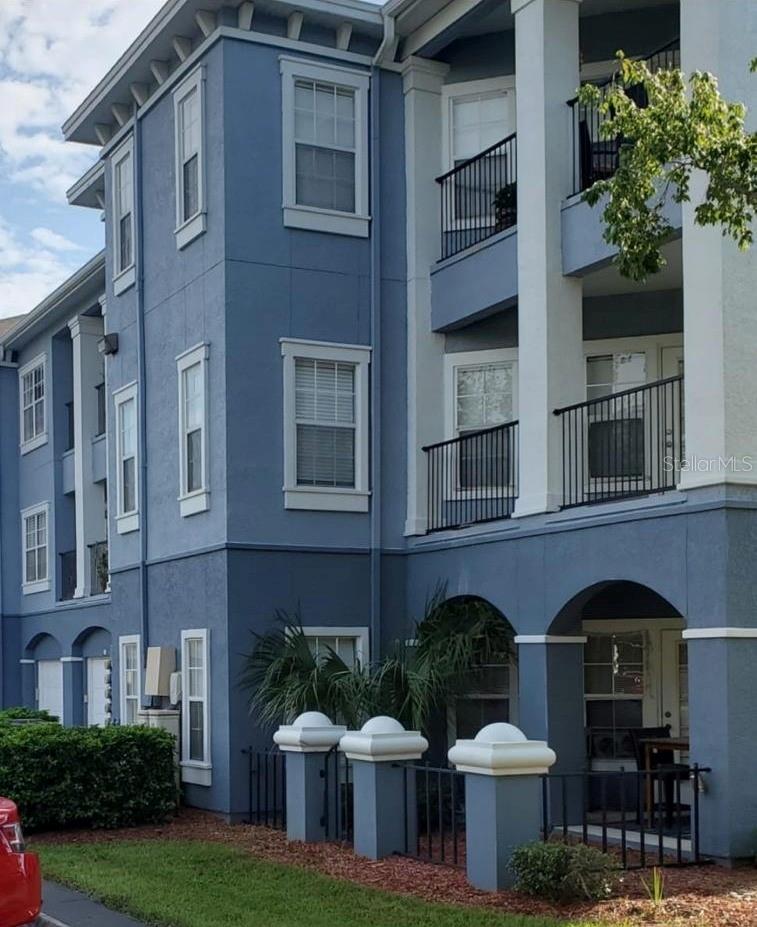 3621 CONROY RD #720, ORLANDO, FL