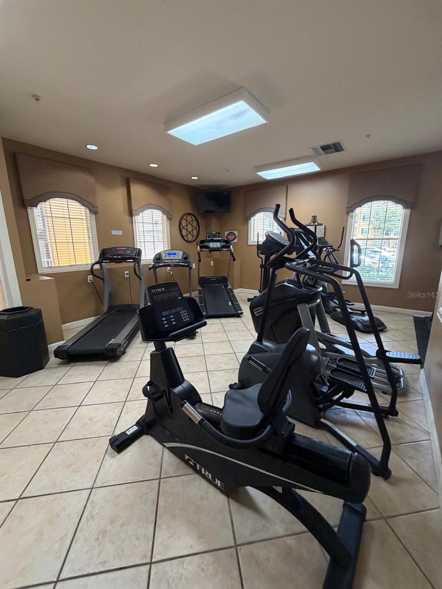3621 CONROY RD #720, ORLANDO, FL — photo 33