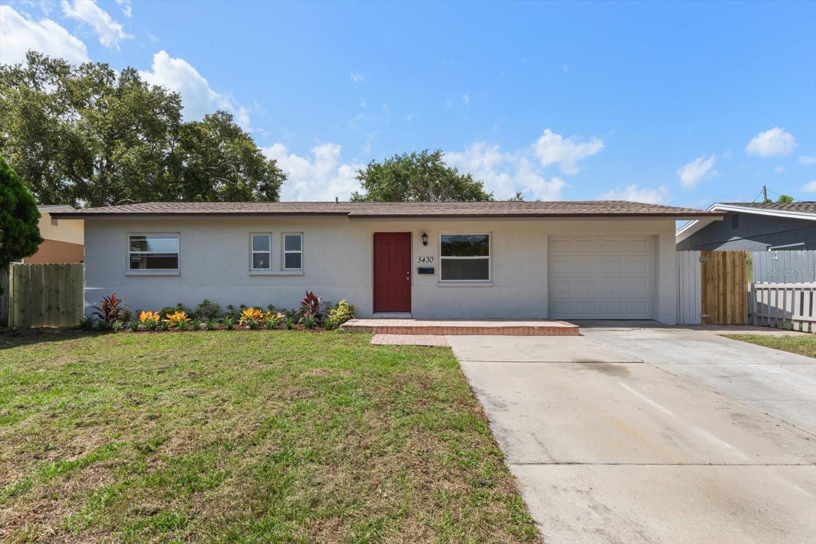 , PINELLAS PARK, FL