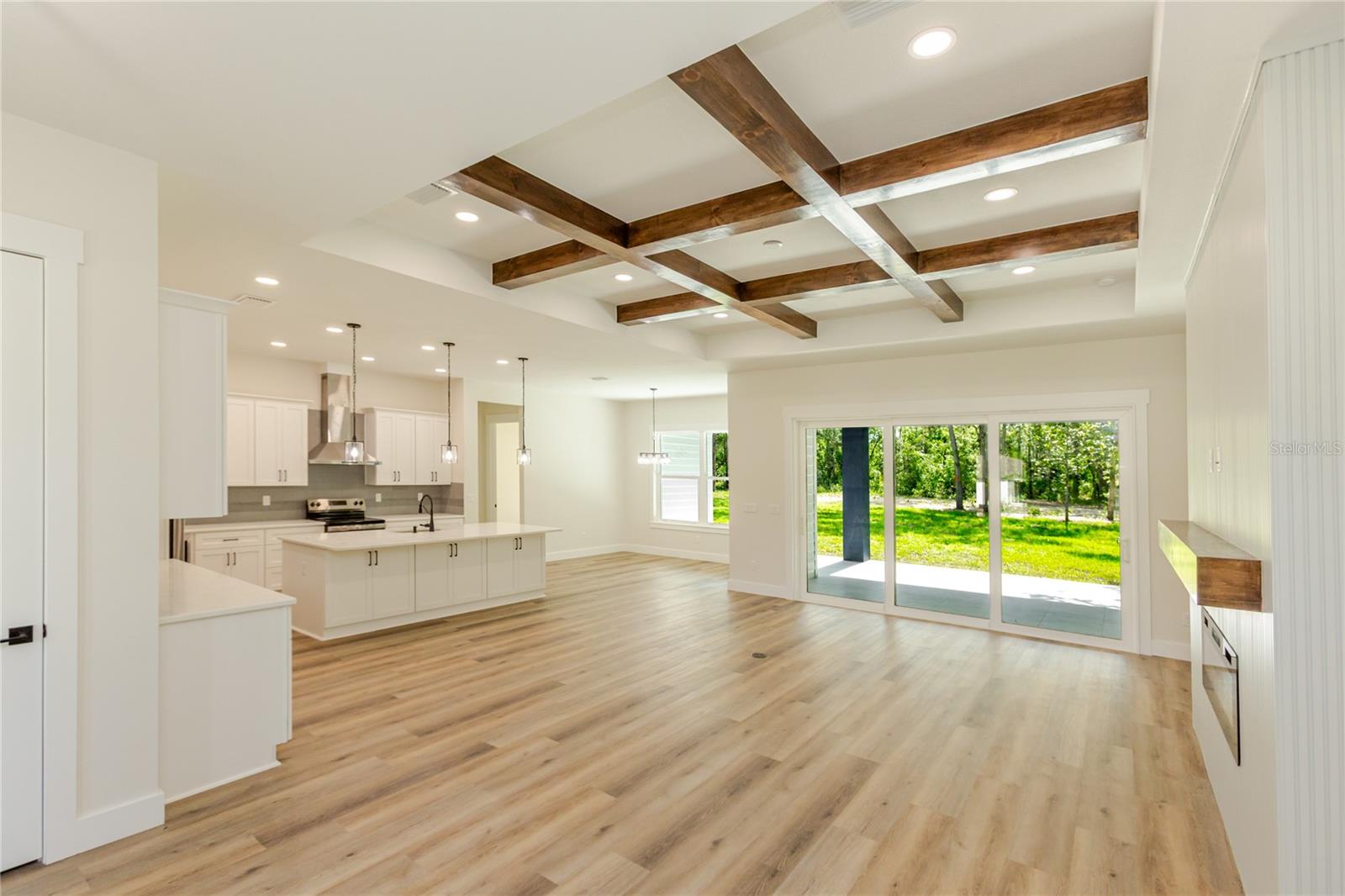 16098 MELLON RD, WEEKI WACHEE, FL — photo 11
