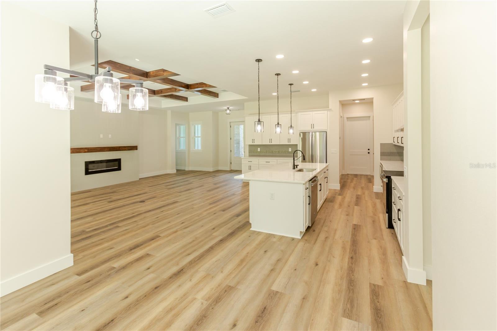16098 MELLON RD, WEEKI WACHEE, FL — photo 24