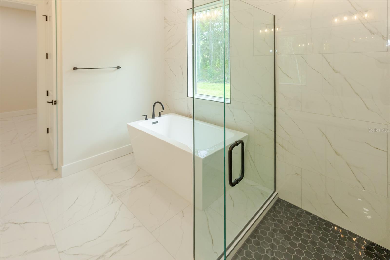 16098 MELLON RD, WEEKI WACHEE, FL — photo 33