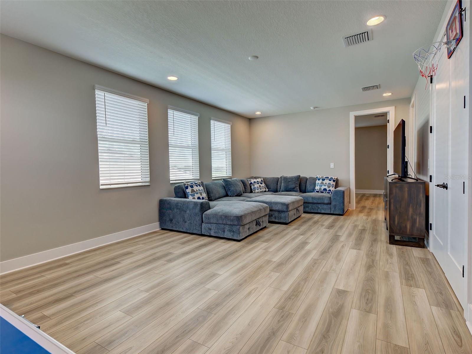 1684 LUGANO CIR, NOKOMIS, FL — photo 37