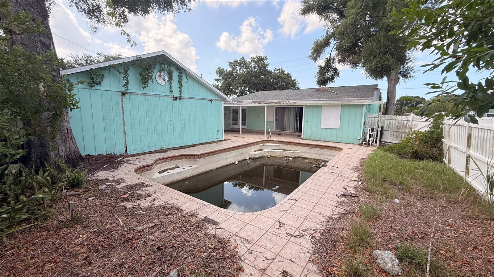 5045 38TH AVE N, ST PETERSBURG, FL — photo 17