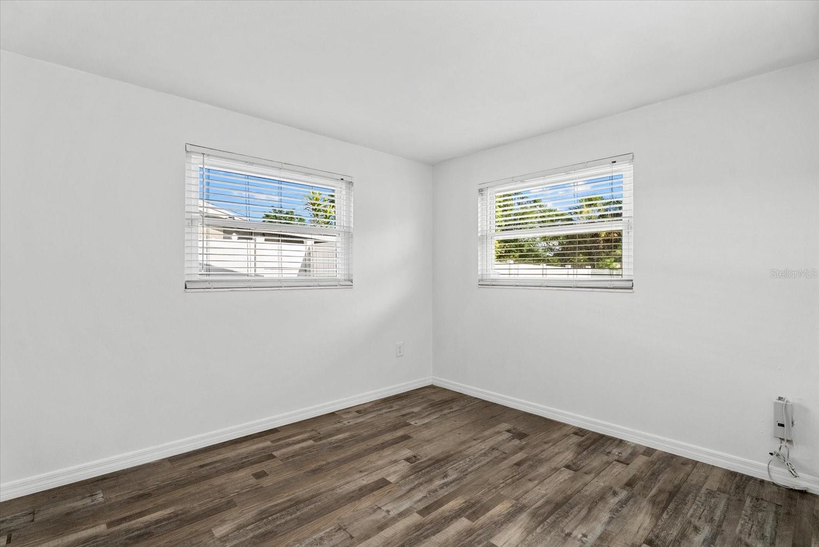 4915 BELL MEADE DR, SARASOTA, FL — photo 14