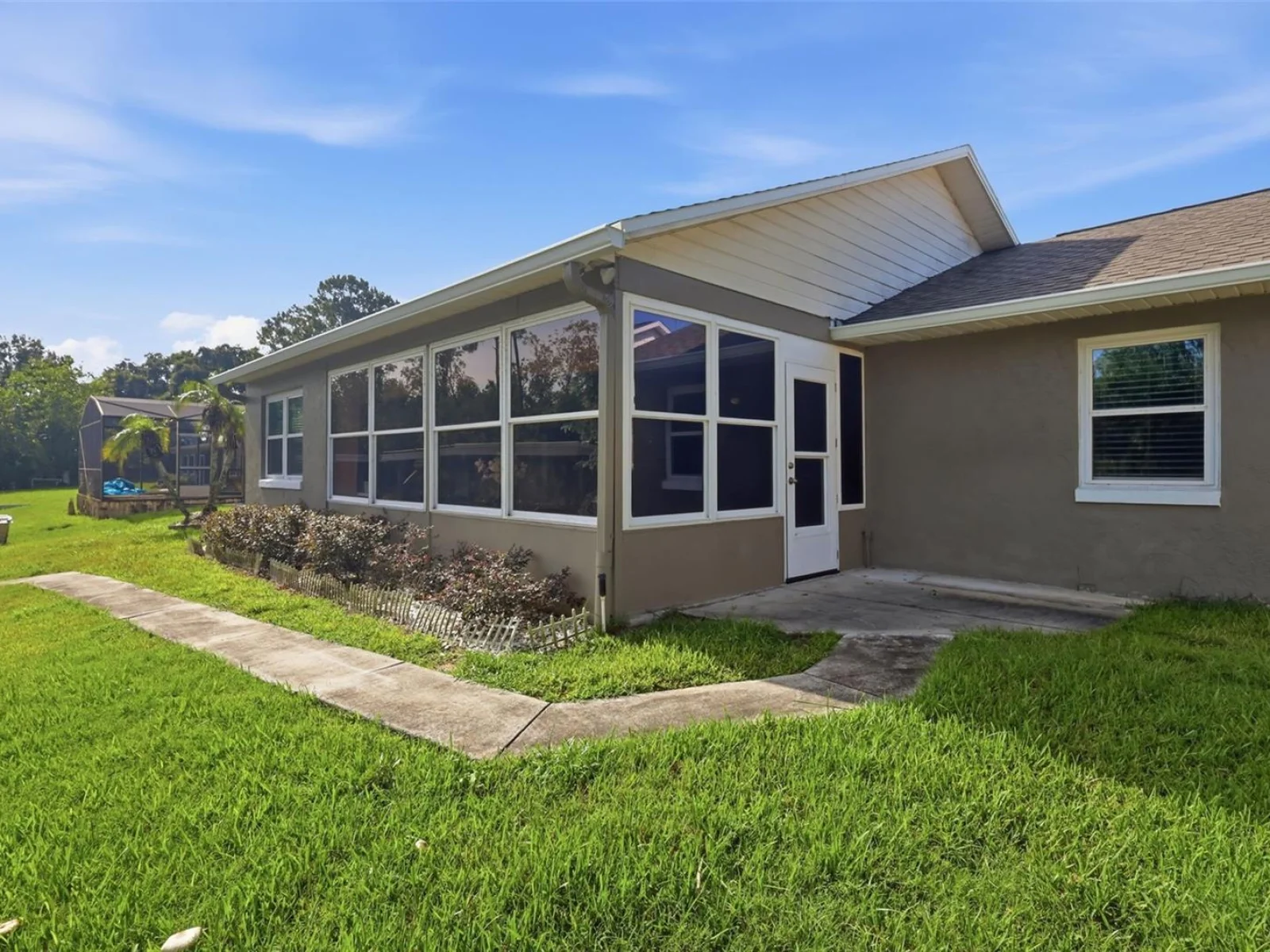 26638 E COVE DR, TAVARES, FL — photo 44