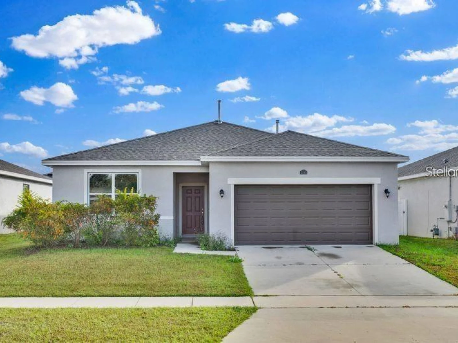 3345 CURLEW AVE, LEESBURG, FL — photo 1
