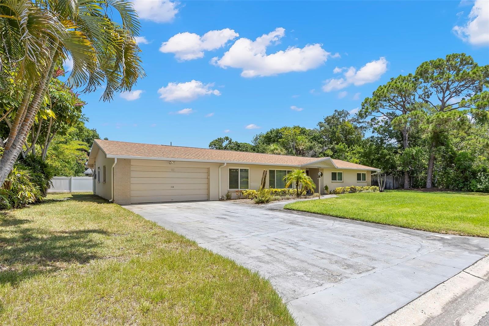 2391 66TH TER S, ST PETERSBURG, FL — photo 3