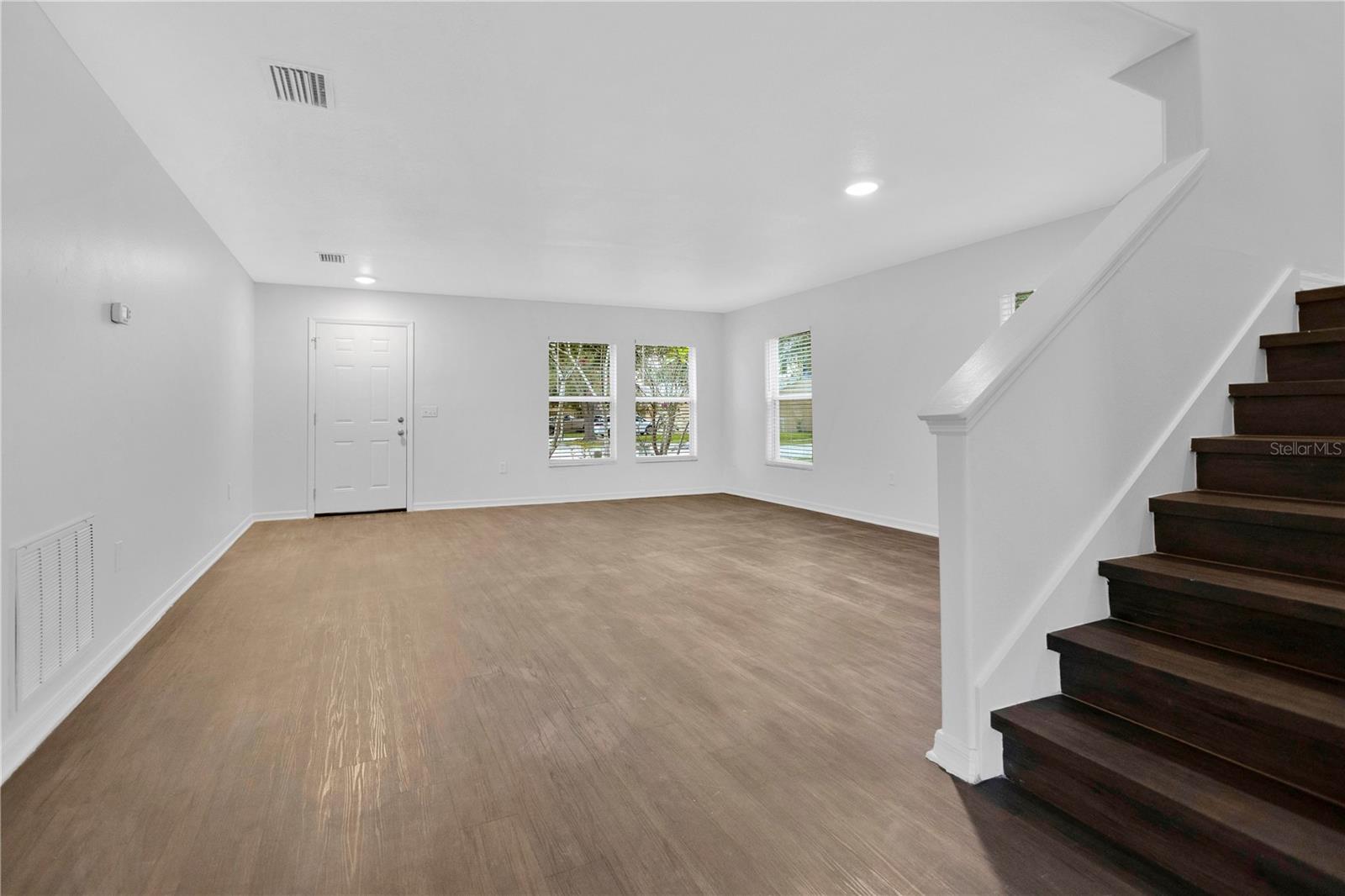 10414 BOYETTE CREEK BLVD, RIVERVIEW, FL — photo 2