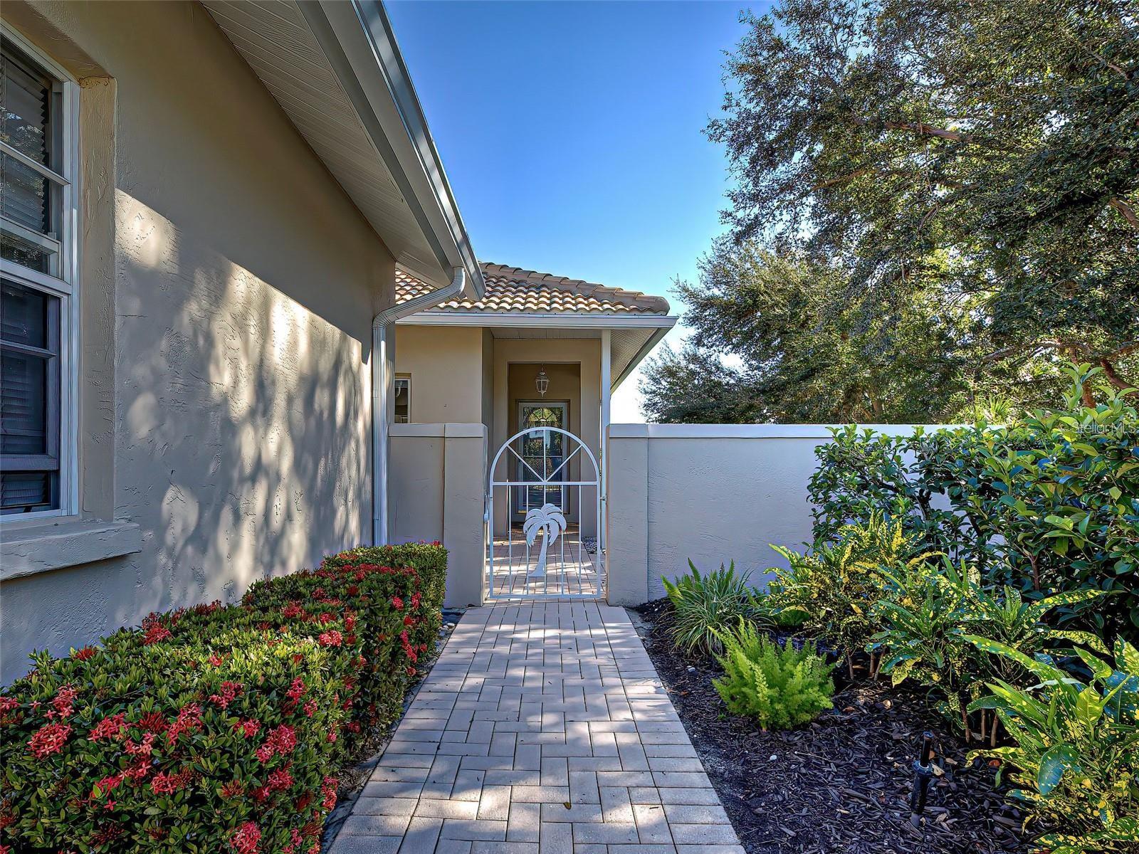 1275 BERKSHIRE CIR, VENICE, FL — photo 29