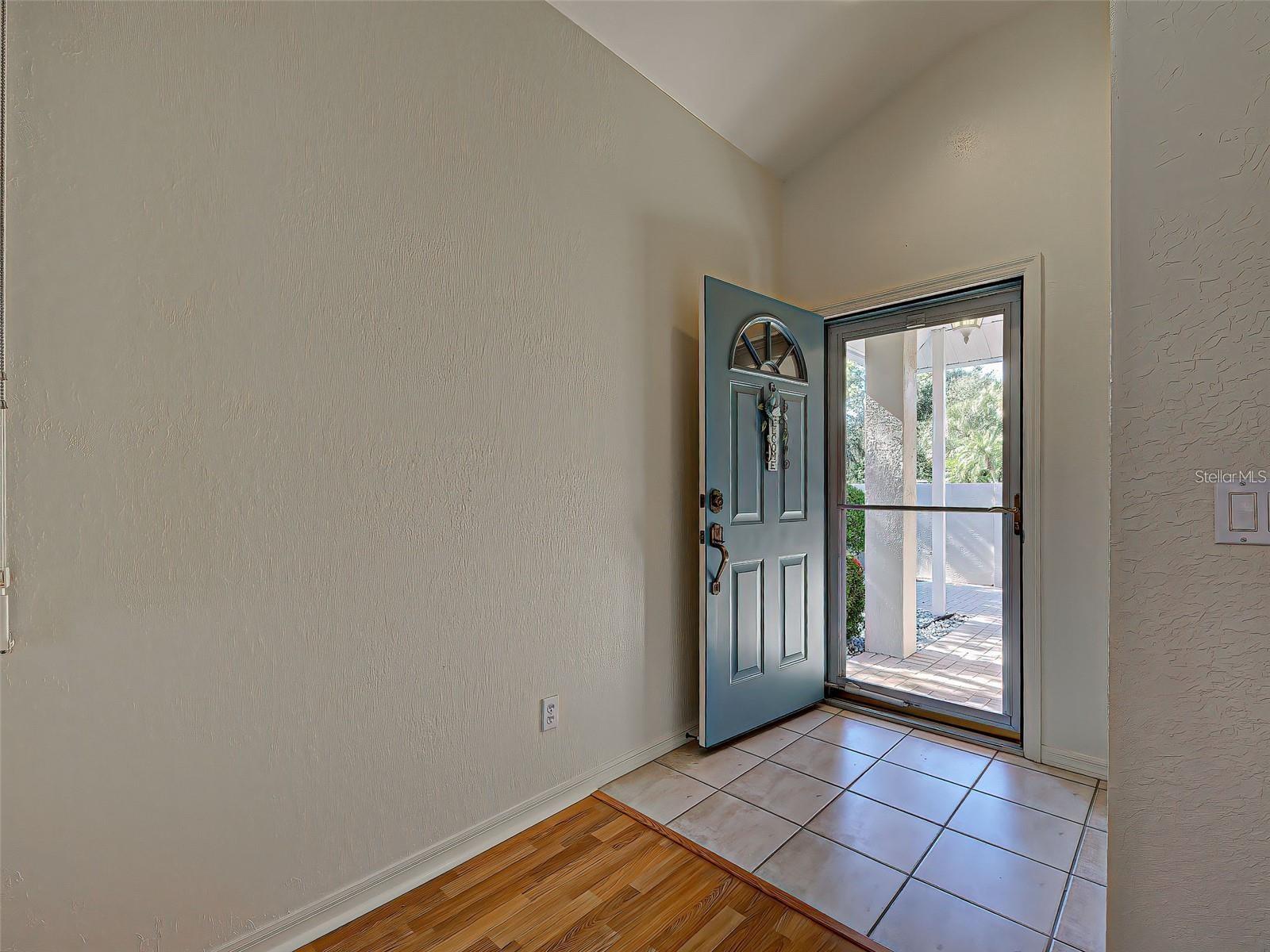 1275 BERKSHIRE CIR, VENICE, FL — photo 6