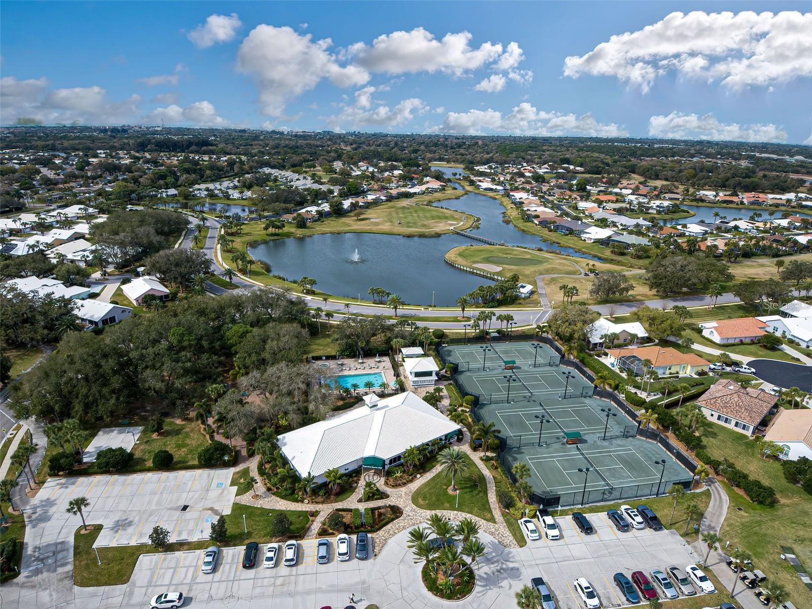 1275 BERKSHIRE CIR, VENICE, FL — photo 40