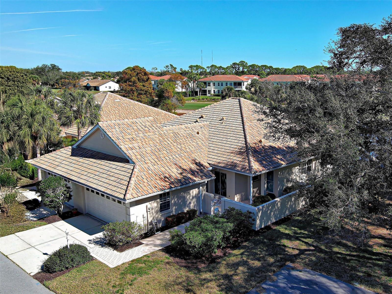 1275 BERKSHIRE CIR, VENICE, FL — photo 32