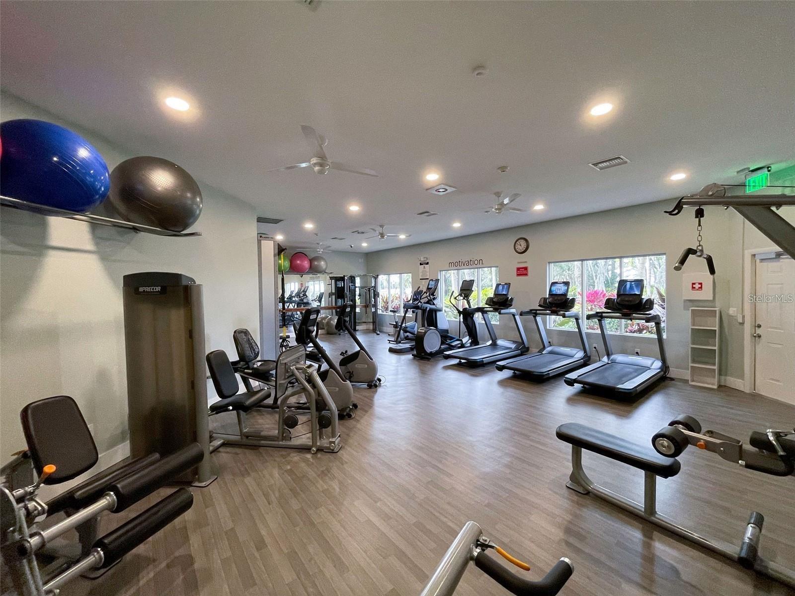1275 BERKSHIRE CIR, VENICE, FL — photo 46