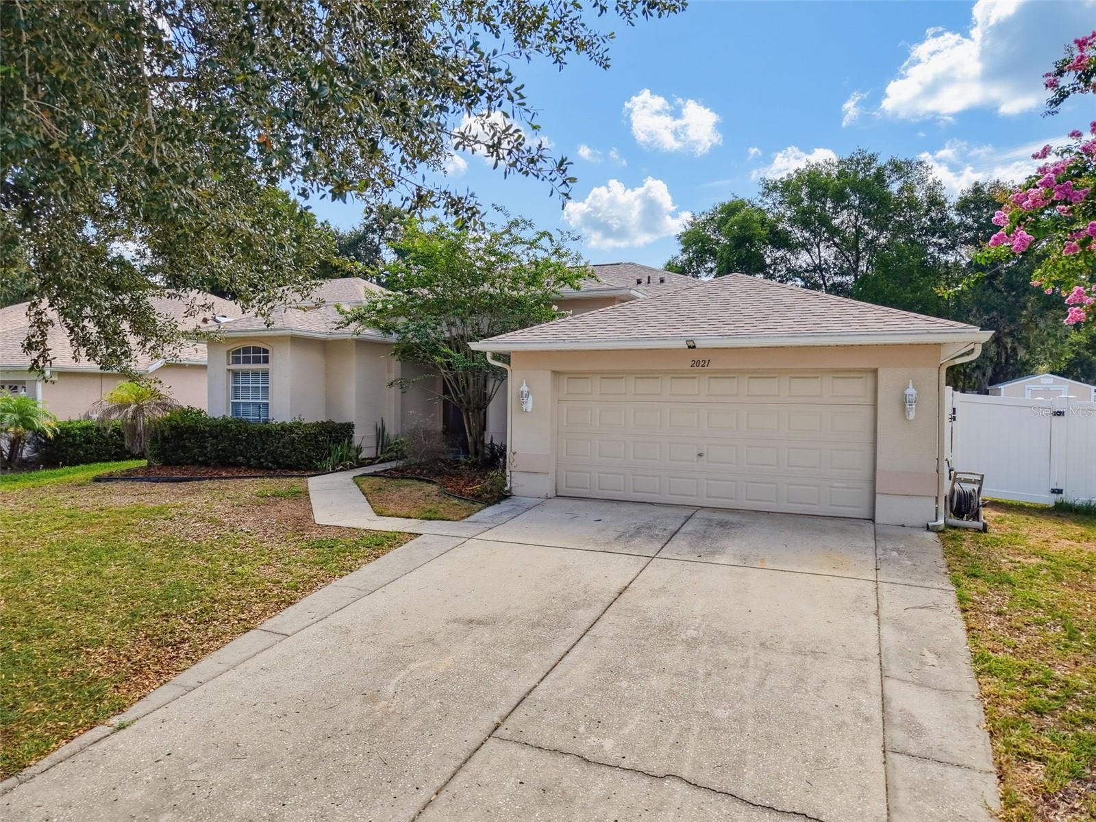 2021 RUTHERFORD DR, DOVER, FL — photo 4