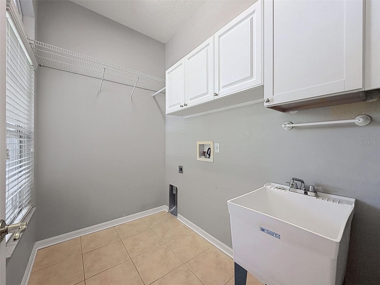 2021 RUTHERFORD DR, DOVER, FL — photo 39