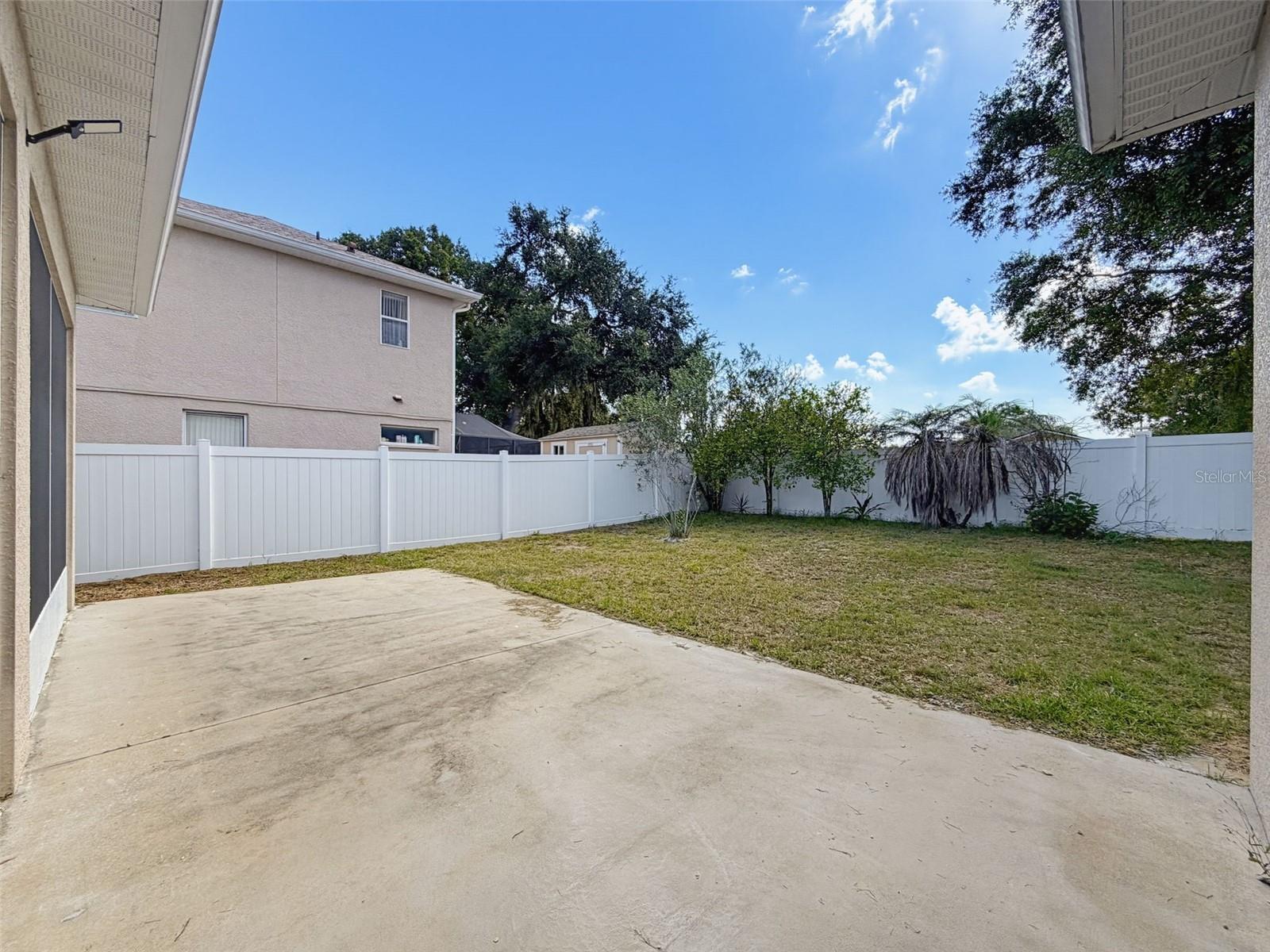 2021 RUTHERFORD DR, DOVER, FL — photo 43