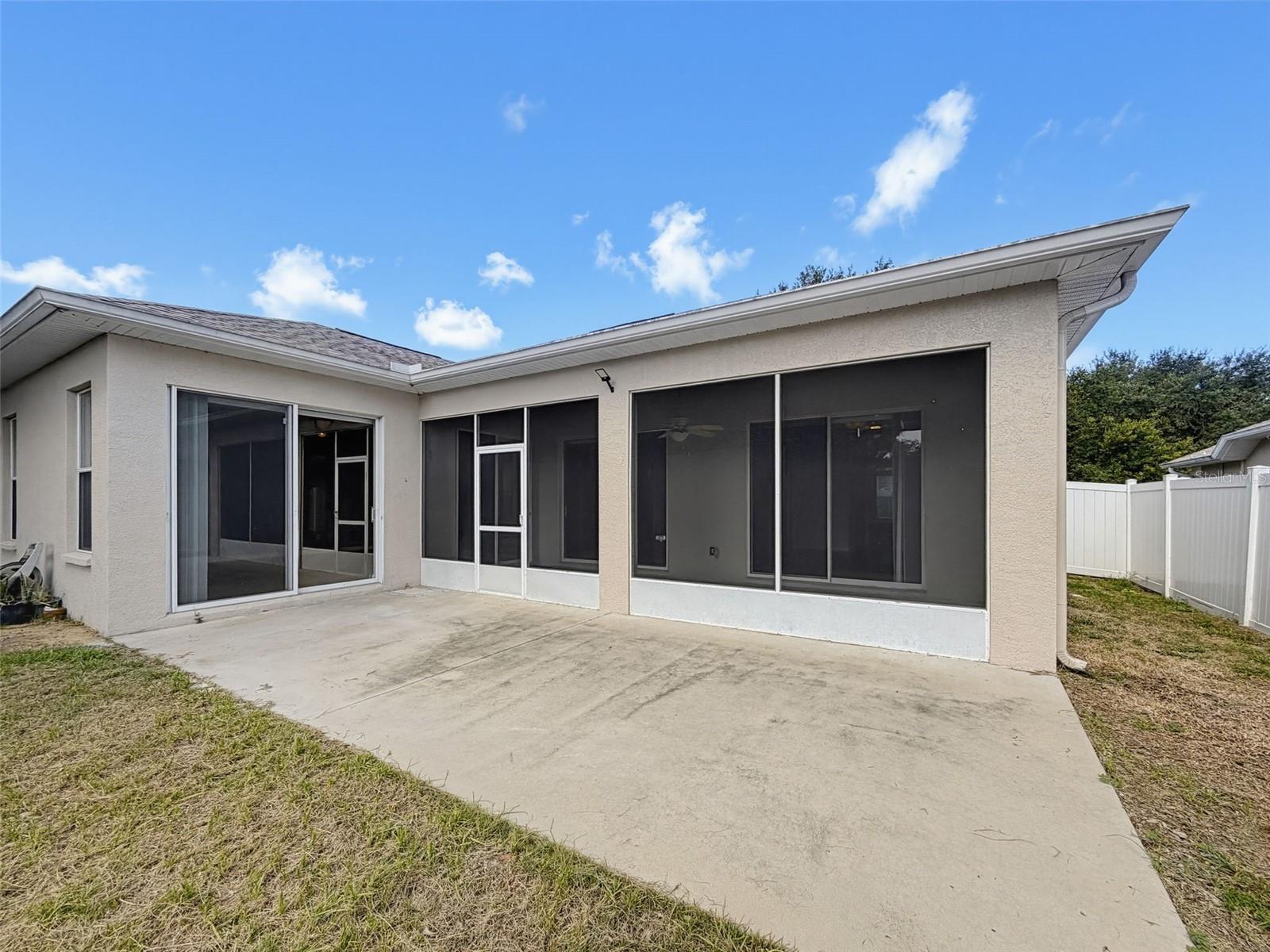 2021 RUTHERFORD DR, DOVER, FL — photo 44