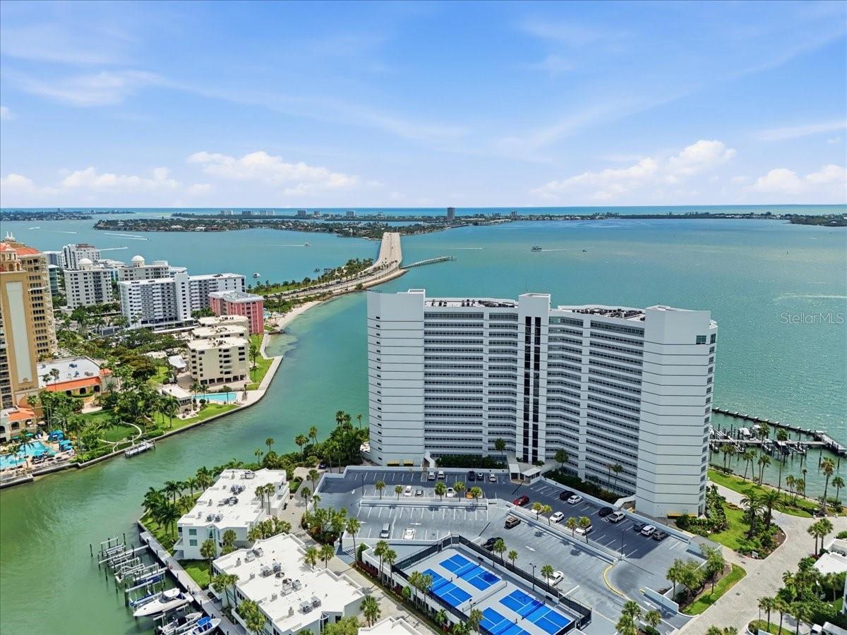 888 BLVD OF THE ARTS #707, SARASOTA, FL — photo 51