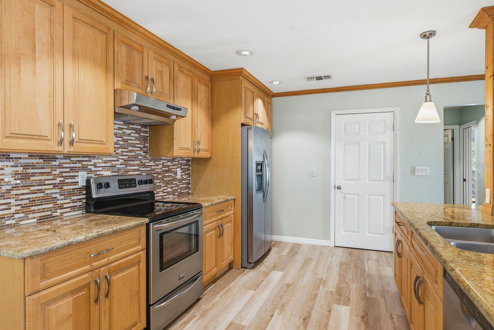 511 MISTLETOE CT #C, SAFETY HARBOR, FL — photo 6