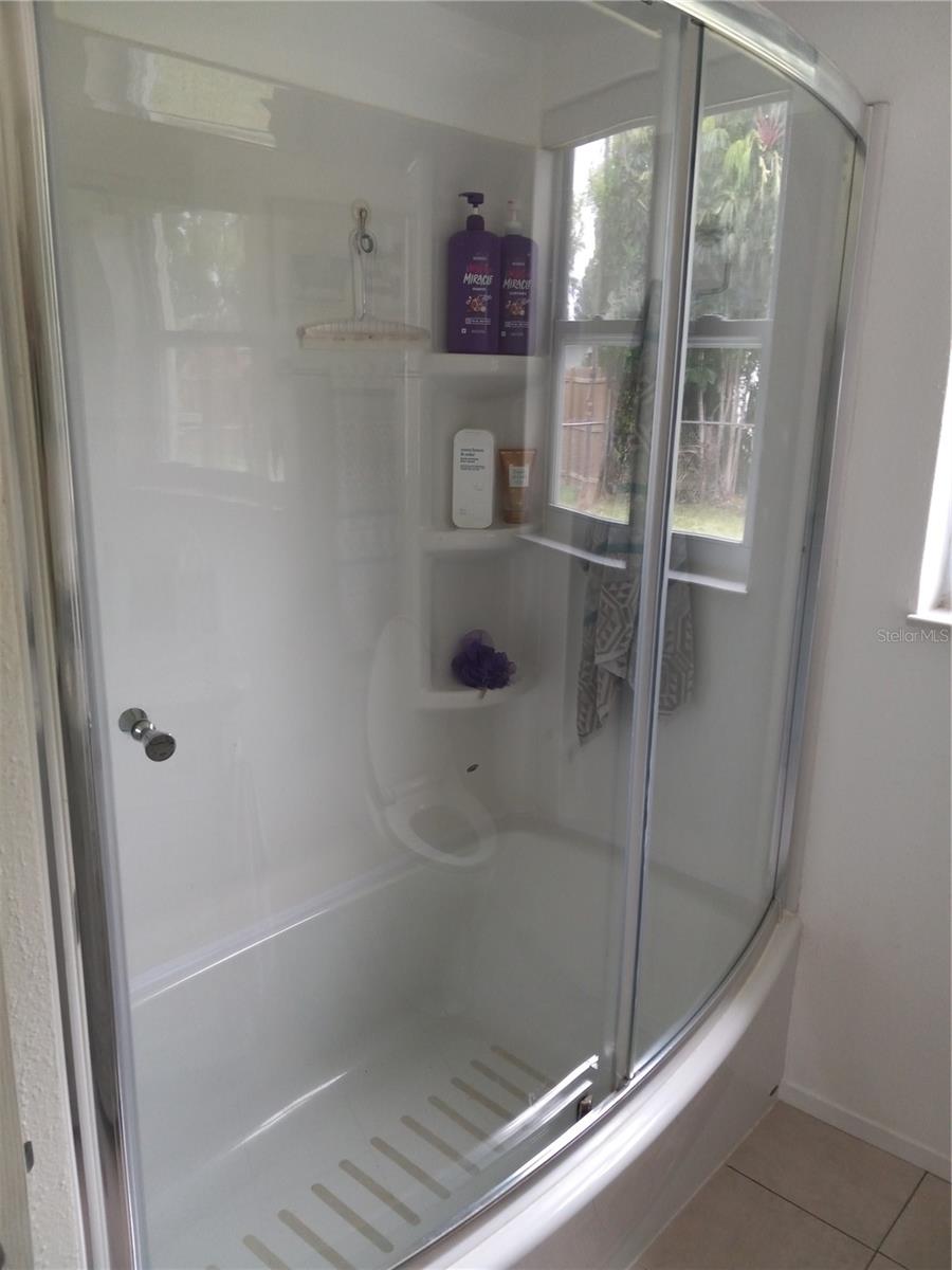 240 REGINA DR S, LARGO, FL — photo 8