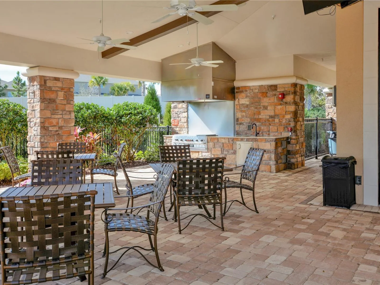 2594 STARGRASS CIR, CLERMONT, FL — photo 54