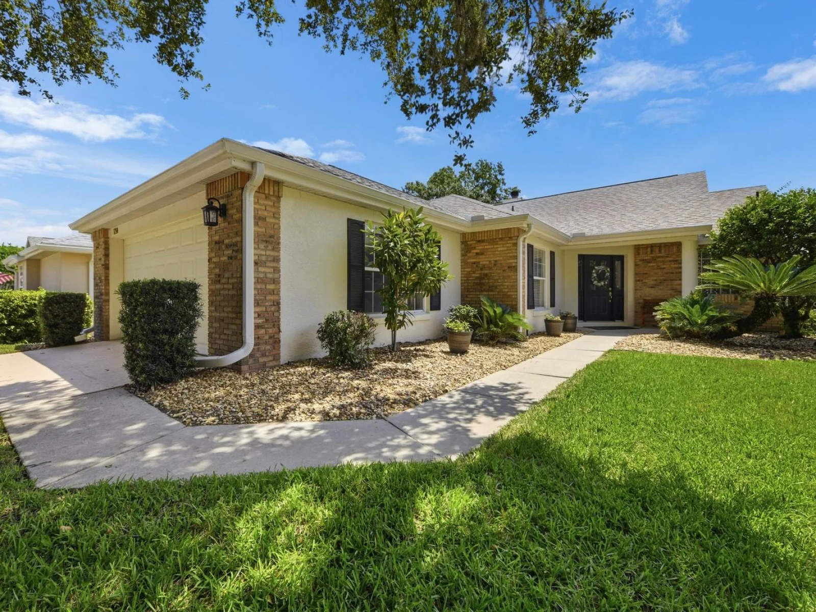 1750 STAFFORD SPRINGS BLVD, MOUNT DORA, FL — photo 1