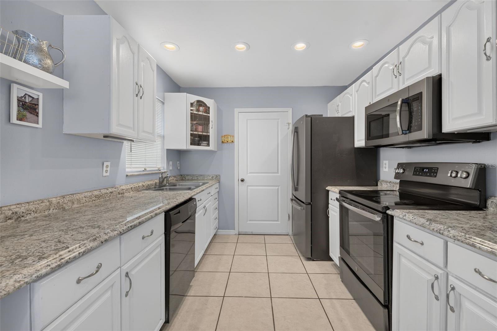 708 WEDGE LANE, POINCIANA, FL — photo 10