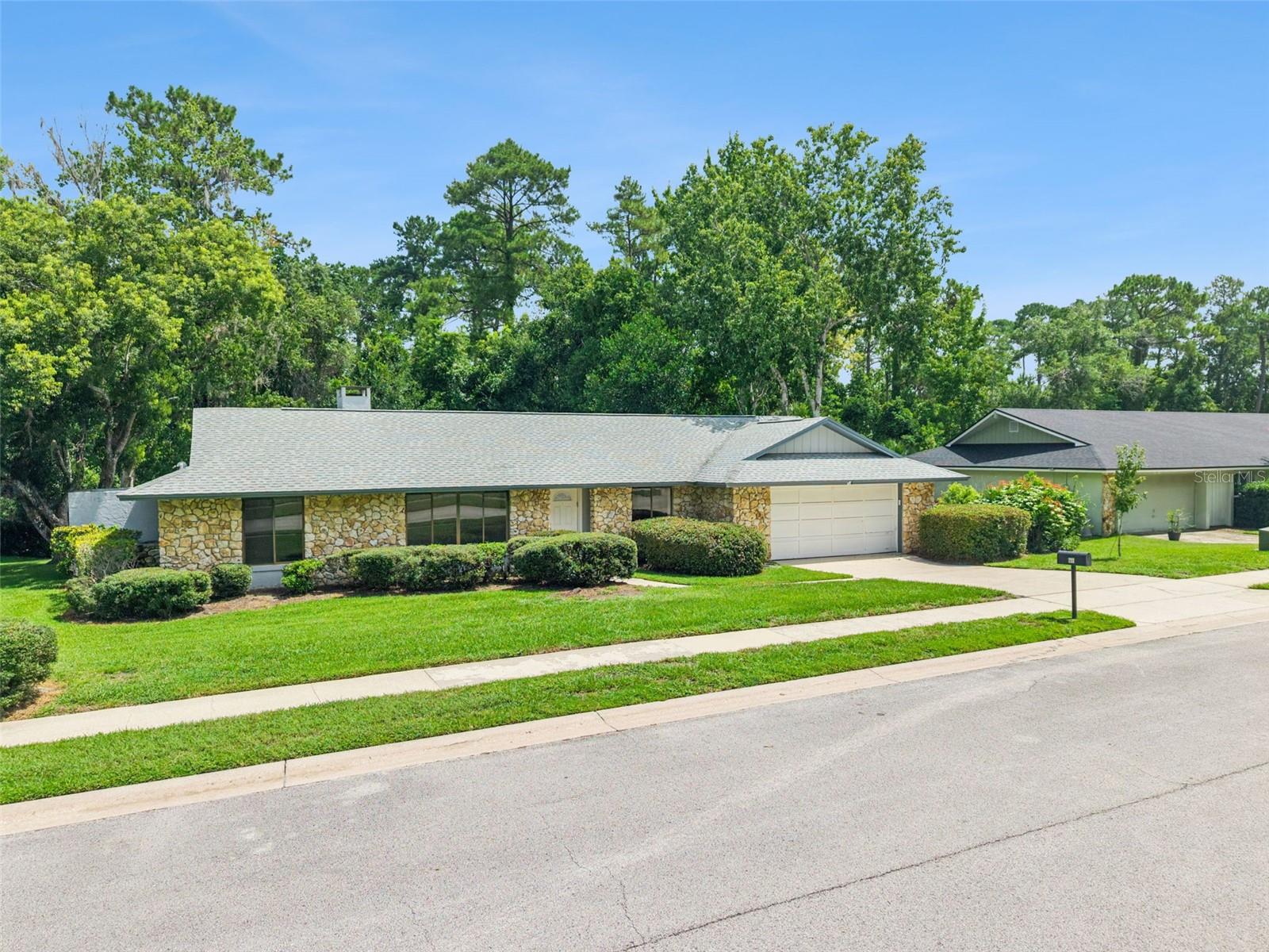 211 HICKORY DR, LONGWOOD, FL — photo 2