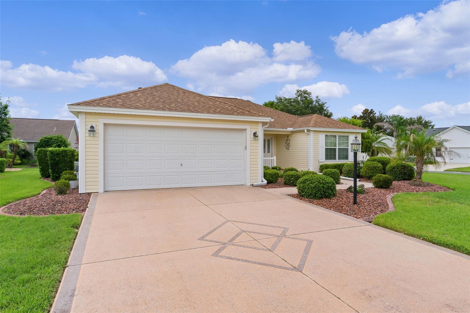 649 RAVENEL CT, THE VILLAGES, FL — photo 3