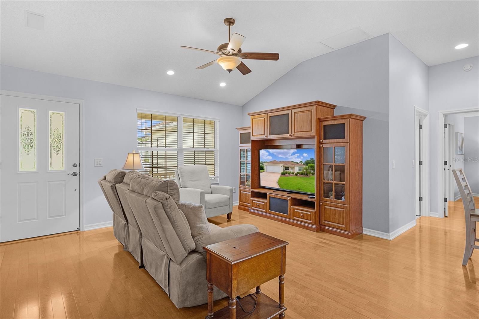 649 RAVENEL CT, THE VILLAGES, FL — photo 10